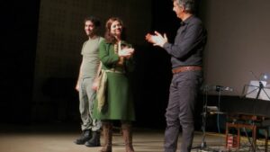 Performance per due voci e theremin. Dei Versi del Disonore, con Francesco Deiana e Lorenzo Lord Theremin, 2014.
